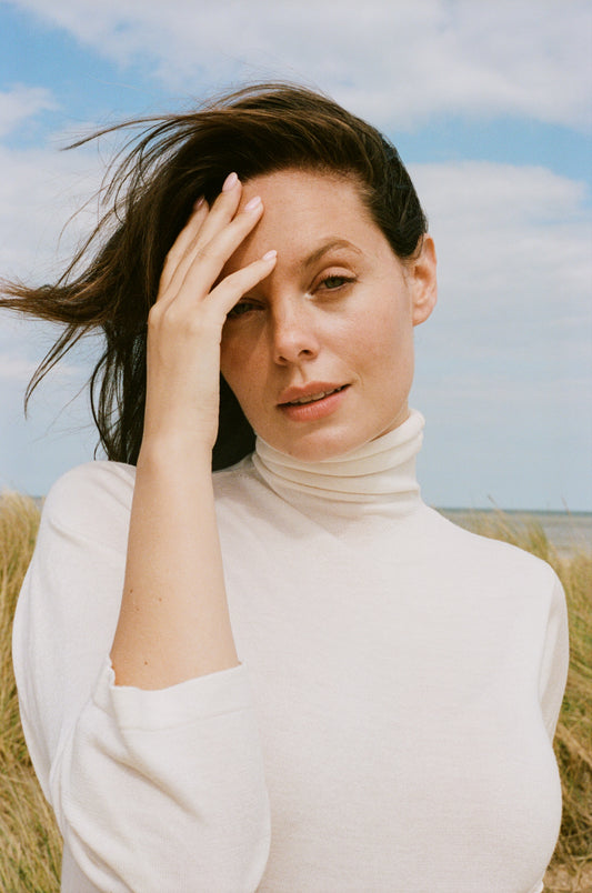 Ultra Thin, Silk & Cashmere Roll Neck