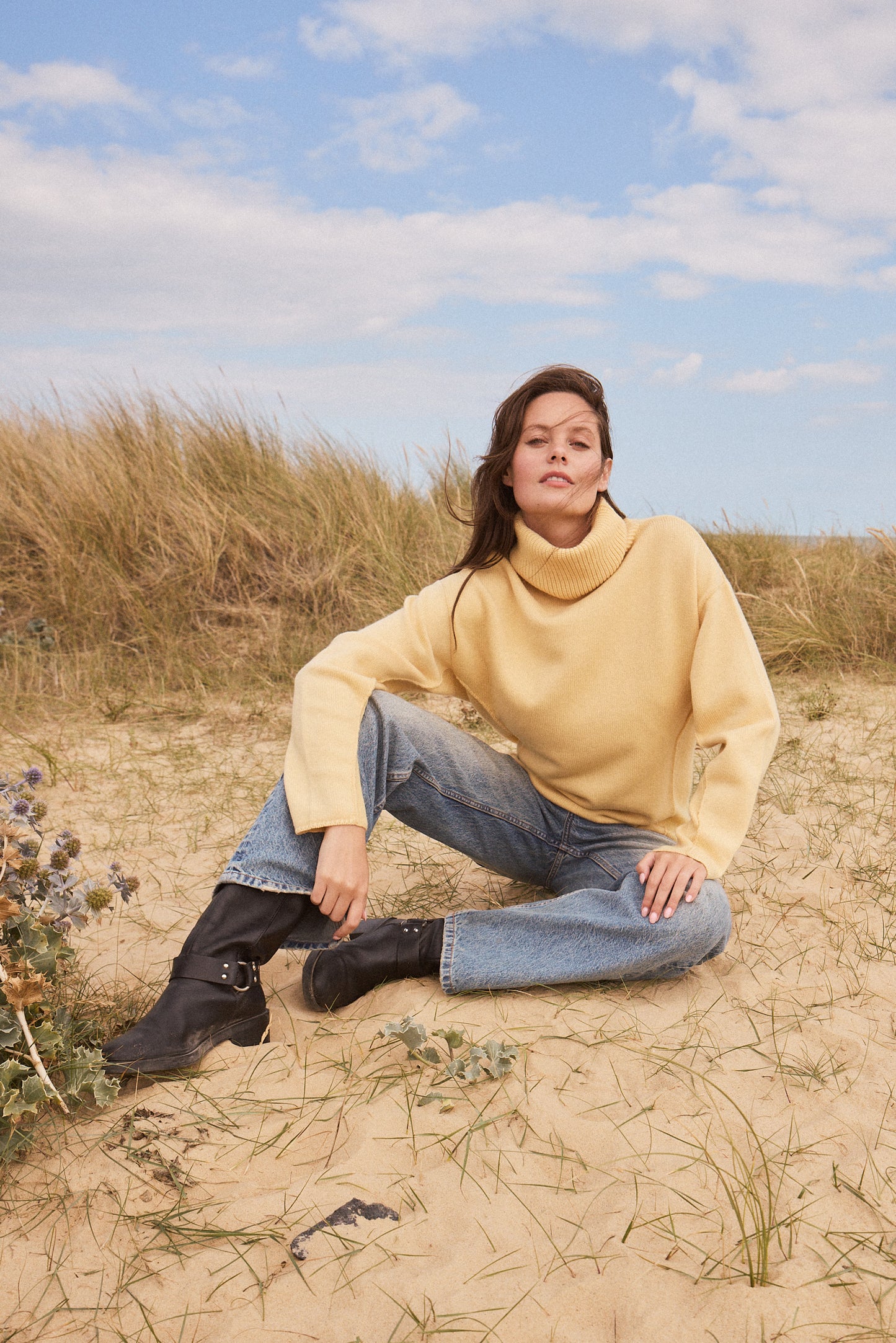 Thick, Premium Wool & Cashmere Roll Neck Jumper