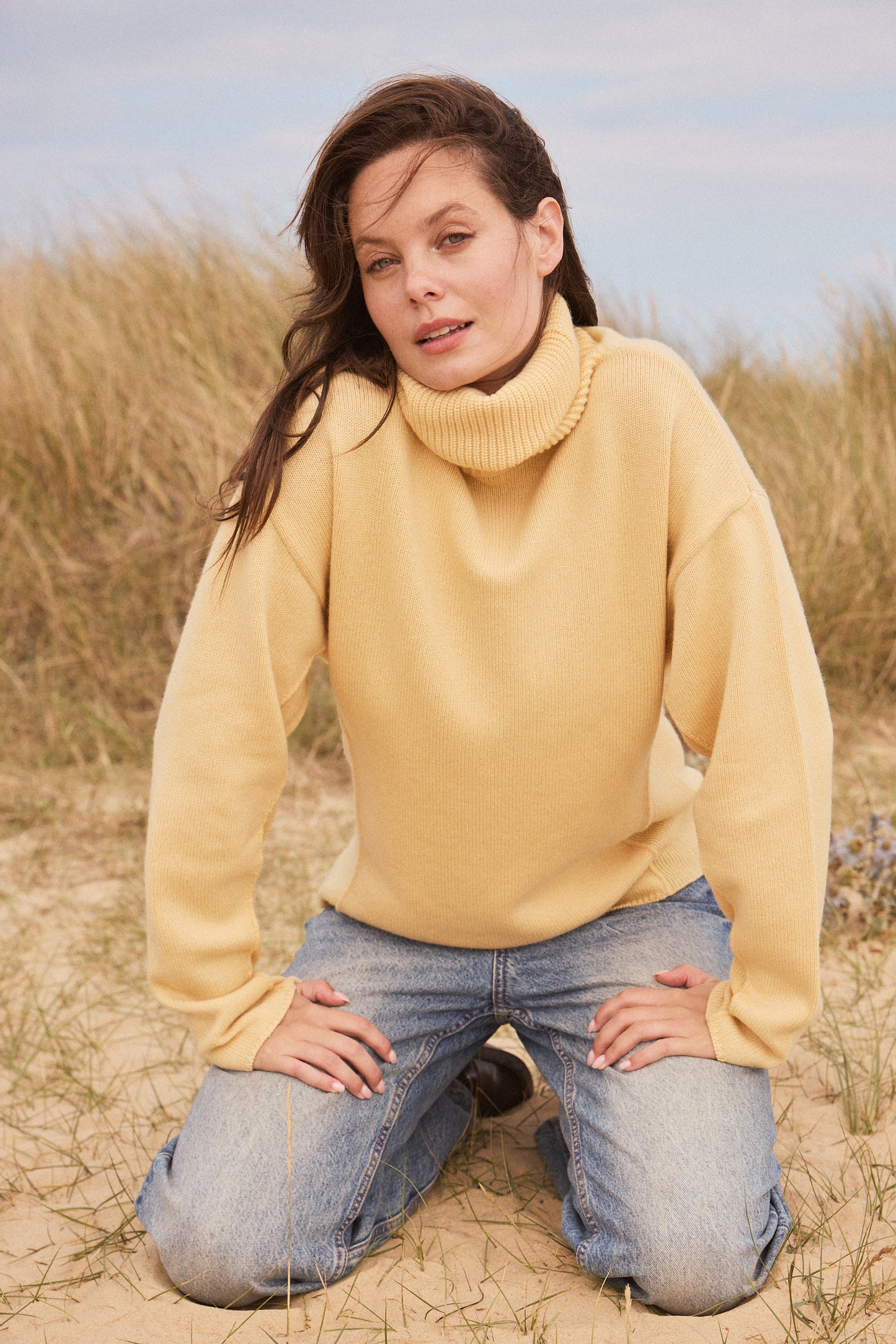 Thick, Premium Wool & Cashmere Roll Neck Jumper