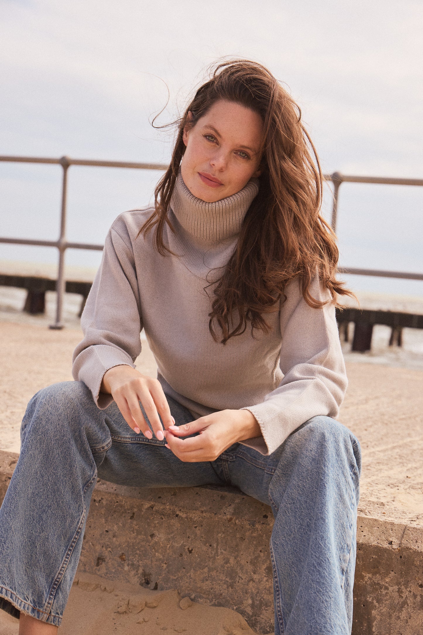 Thick, Premium Wool & Cashmere Roll Neck Jumper