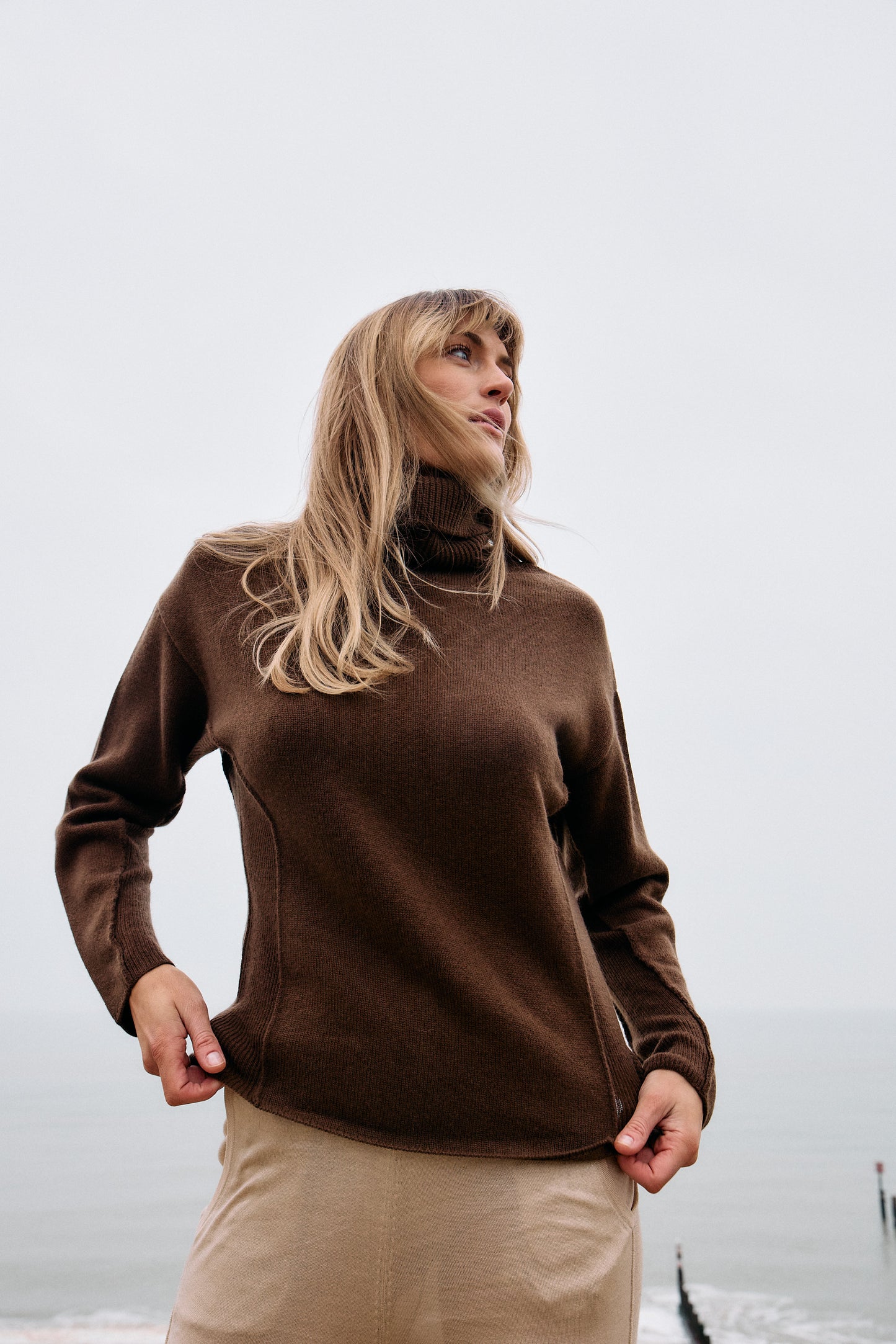 Thick, Premium Wool & Cashmere Roll Neck Jumper