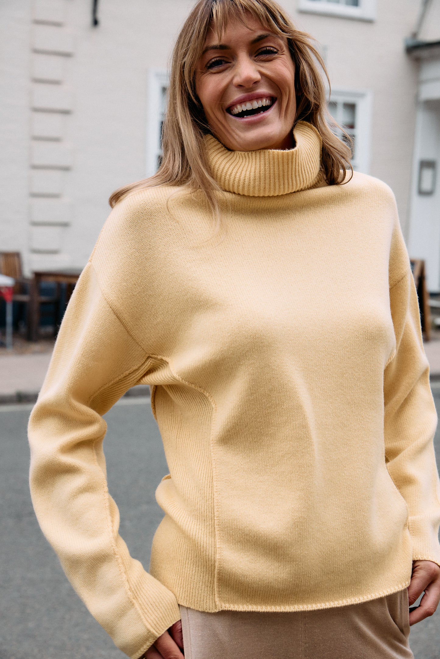 Thick, Premium Wool & Cashmere Roll Neck Jumper