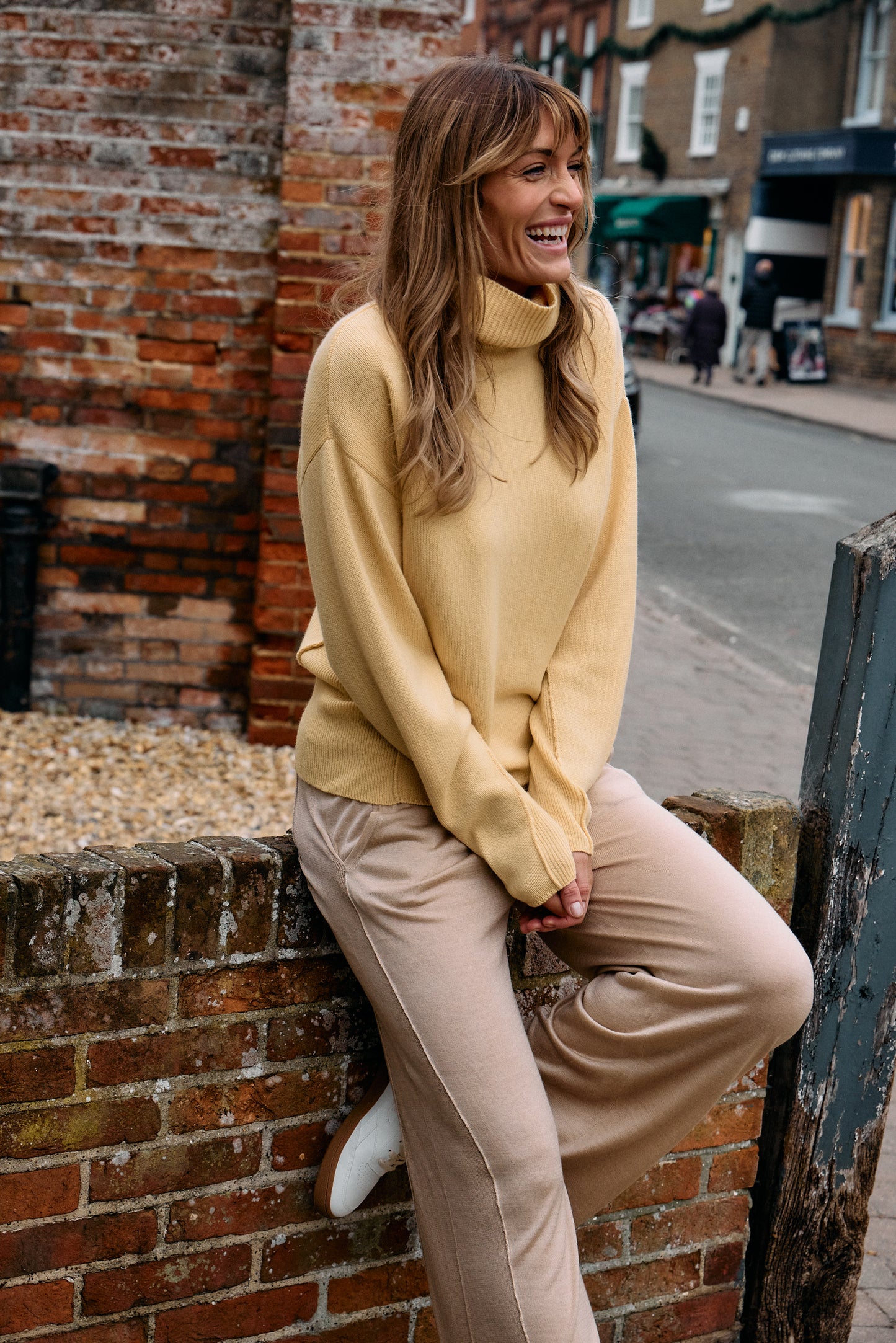 Thick, Premium Wool & Cashmere Roll Neck Jumper