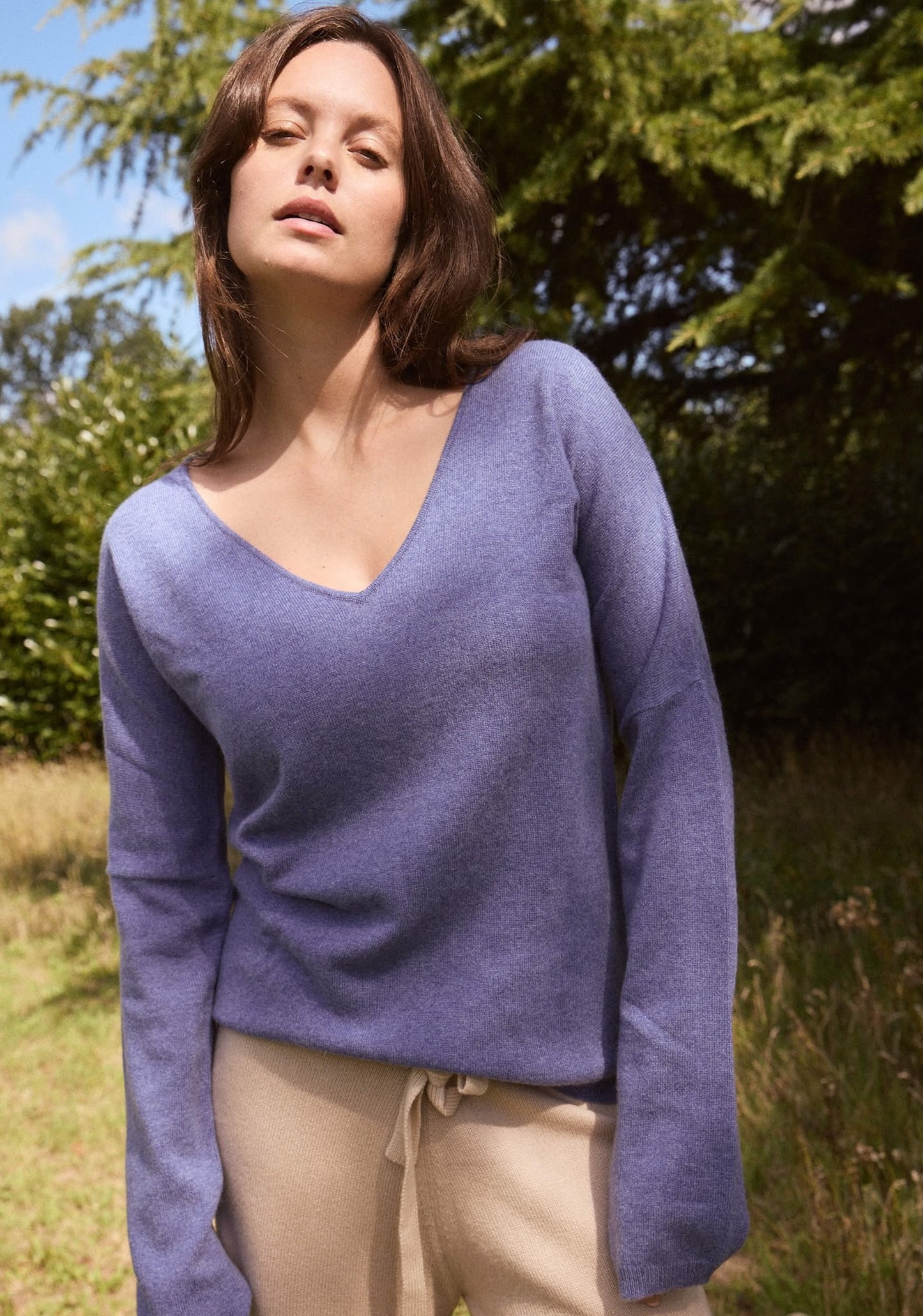 100% Cashmere V-neck Jumper.