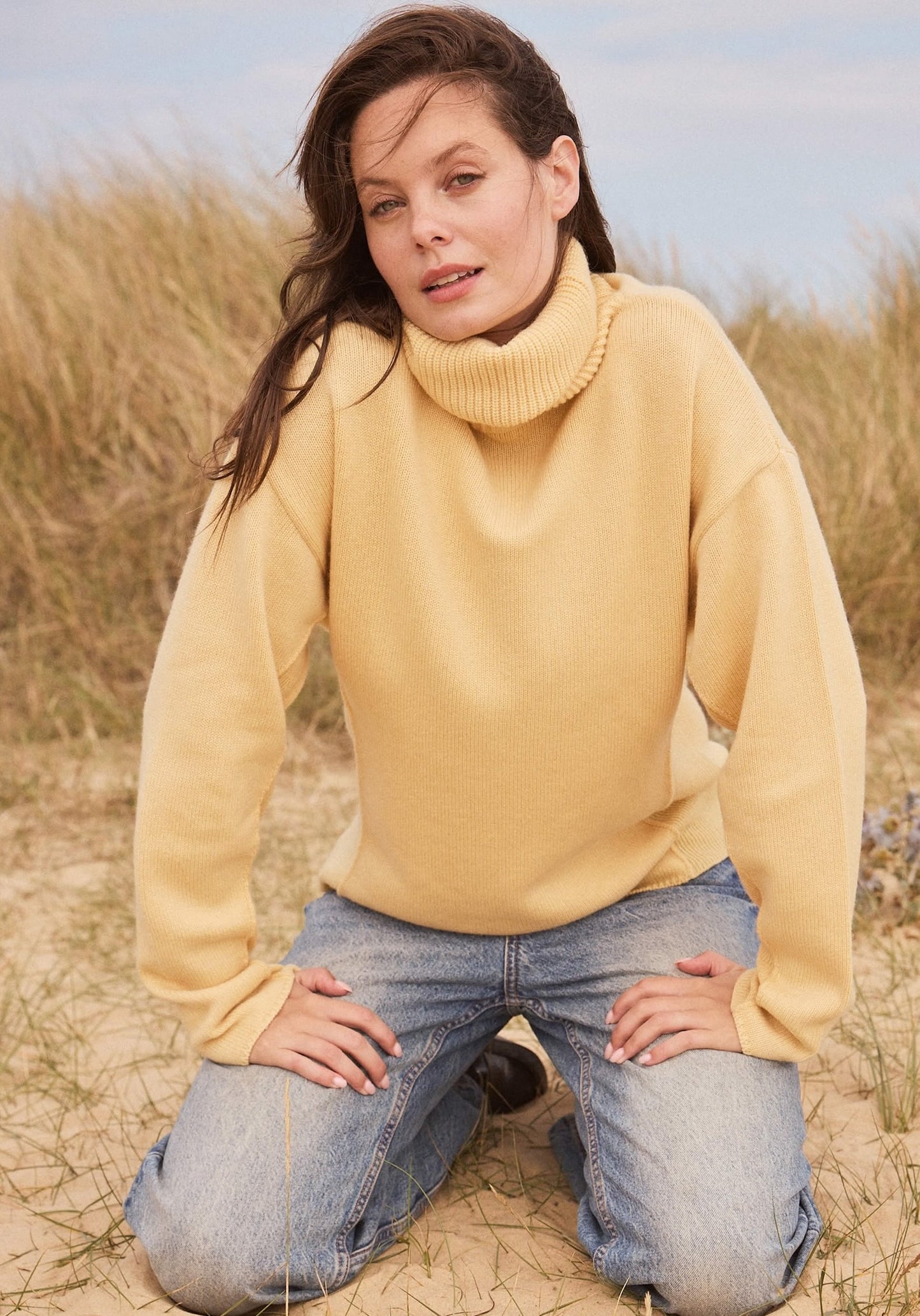Thick, Premium Wool & Cashmere Roll Neck Jumper