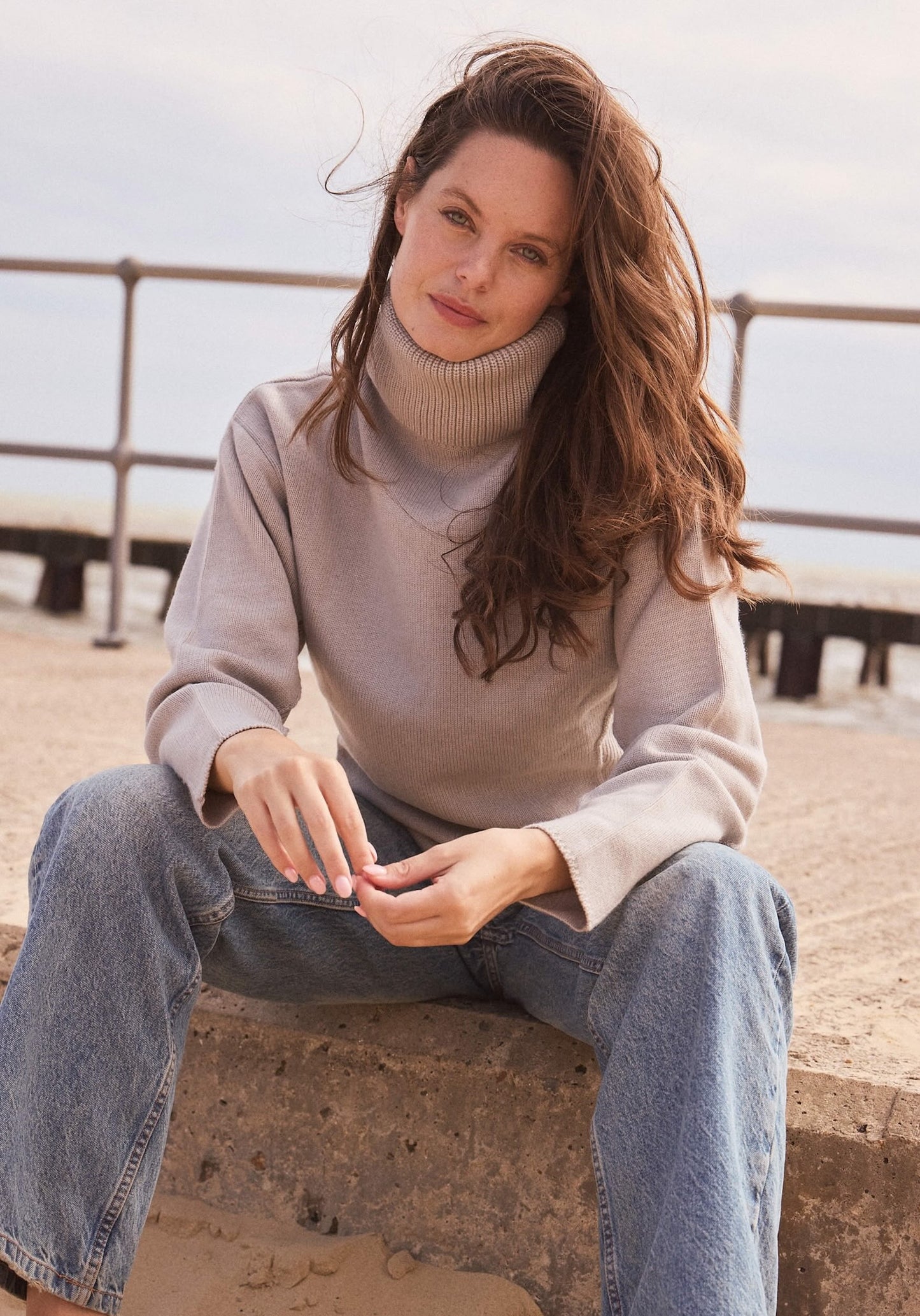 Thick, Premium Wool & Cashmere Roll Neck Jumper