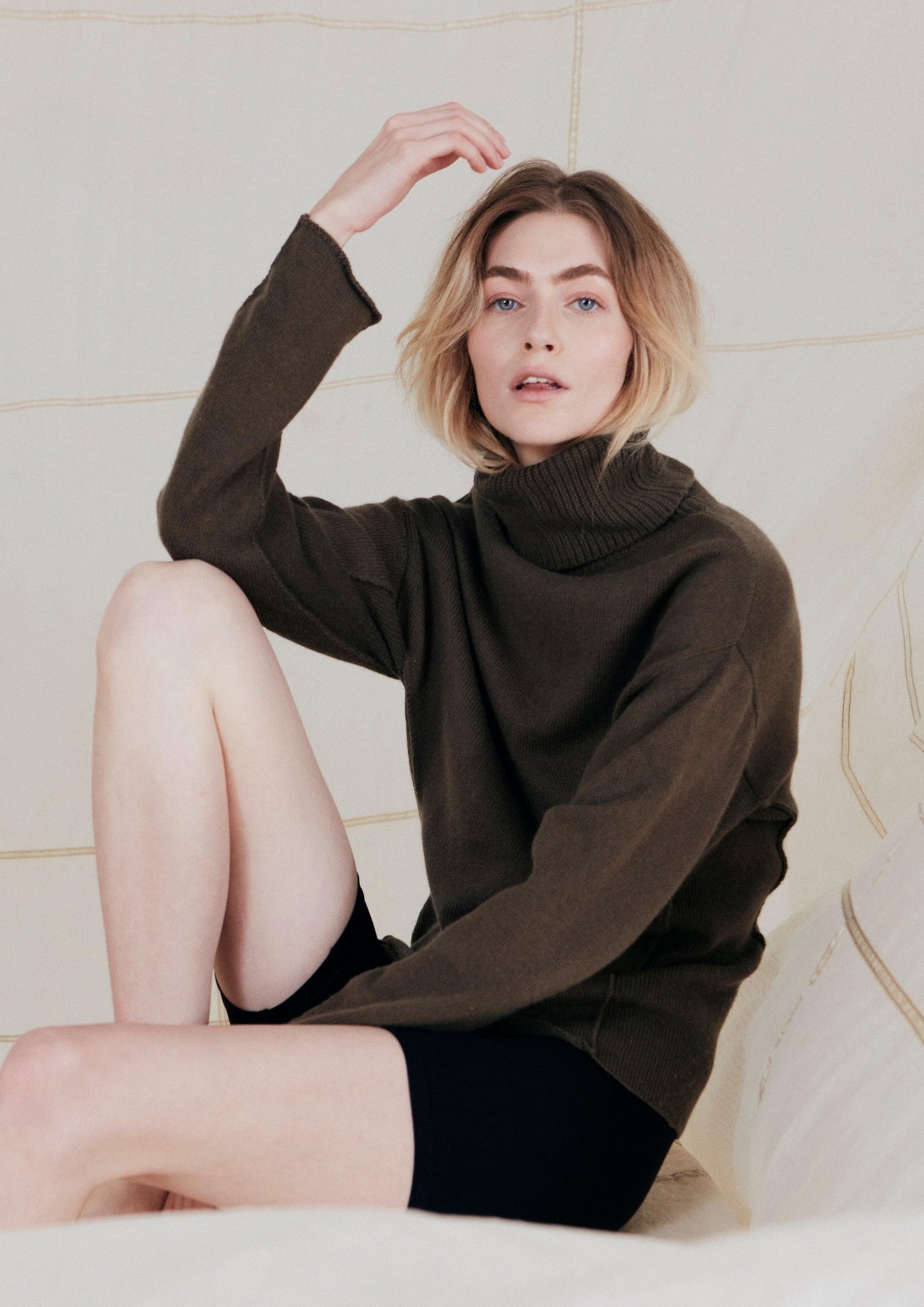 Thick, Premium Wool & Cashmere Roll Neck Jumper